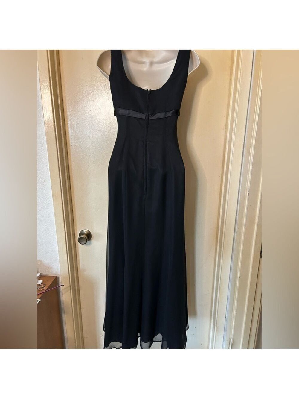 De Laru Vintage Black Maxi Dress with Bow and Sequin Detail size 4 - Picture 6 of 12